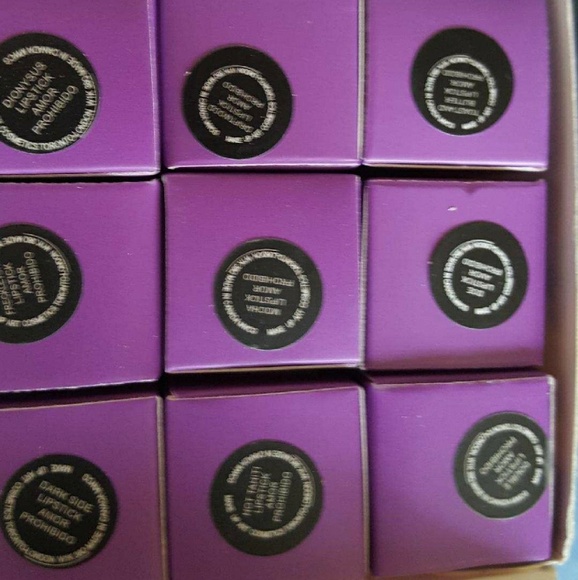 Selena lipstick (case of 12) - Picture 2 of 3